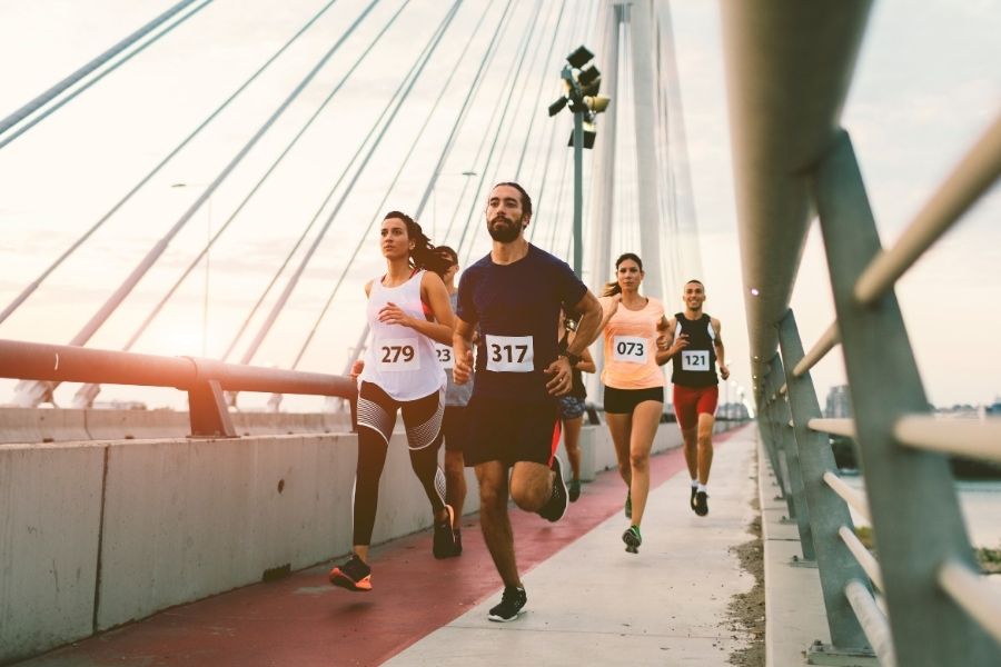 Volunteer at the Cardiff Half Marathon